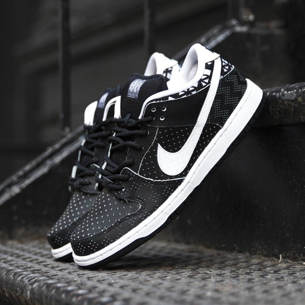Nike Dunk Sneakers